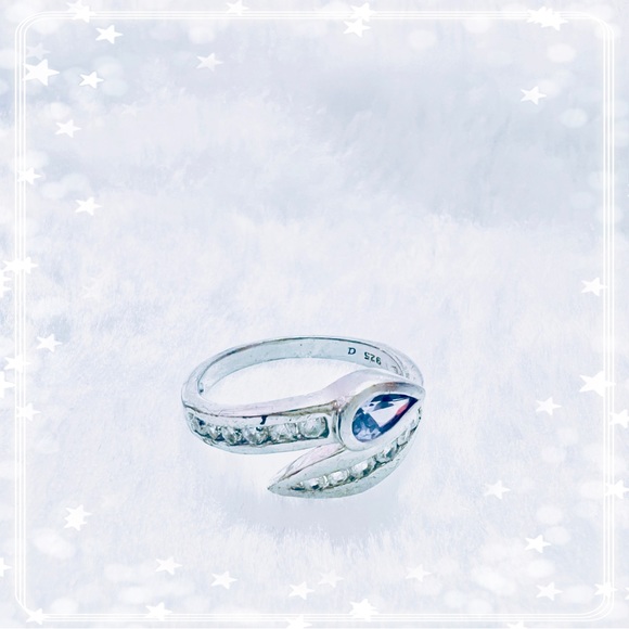 Amor Sterling Silver Ring with Amethyst Element - Picture 1 of 2